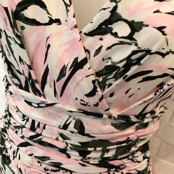 St. John Collection silk floral dress size 8 pink white green floral - Picture 4 of 8